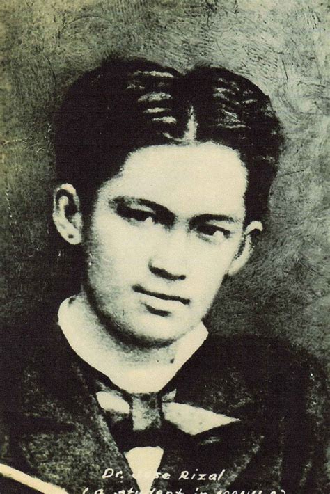 20 Rare Jose Rizal Photos .